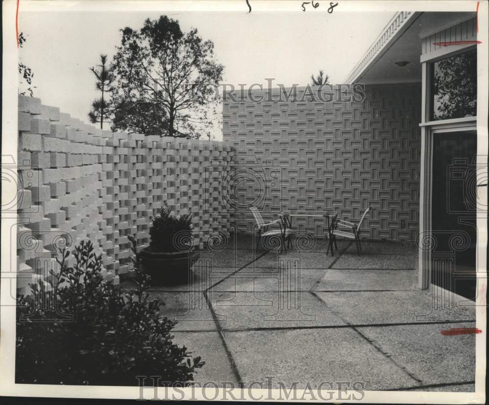 1962 Press Photo Patterned blocks of geometric design in the backyard of a home- Historic Images