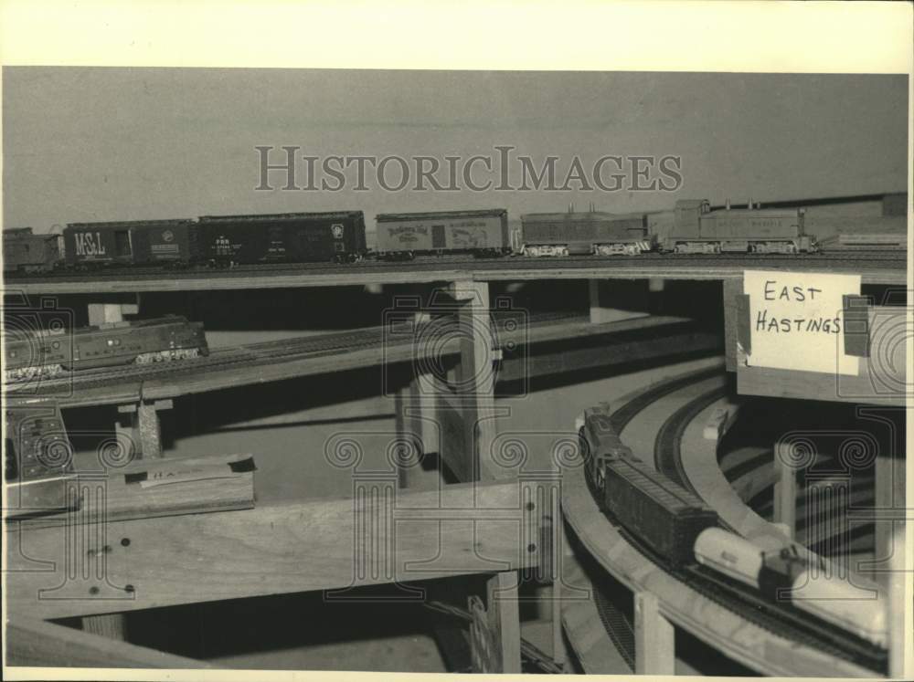 1987 Press Photo Model train tracks of Wisconsin Central Model Railroad Club, WI- Historic Images