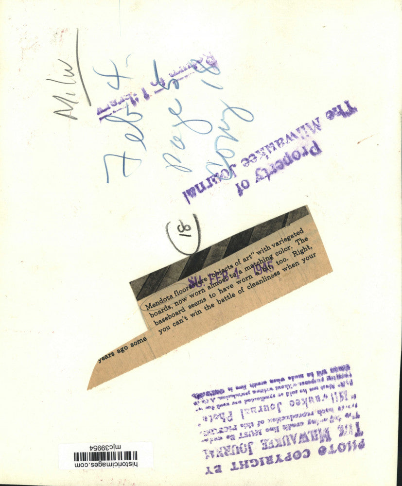 1945 Press Photo Mendota floors with boards & worn baseboard, Milwaukee