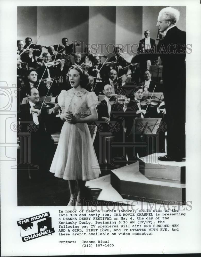 1991 Press Photo Deanna Durbin singing on &quot;One Hundred Men and a Girl.&quot;- Historic Images