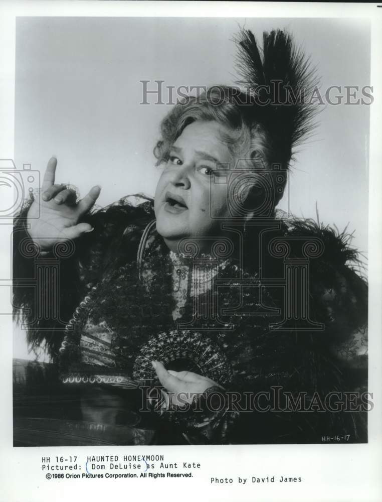 1986 Press Photo Dom DeLuise actor stars as Aunt Kate in &quot;Haunted Honeymoon.&quot;- Historic Images