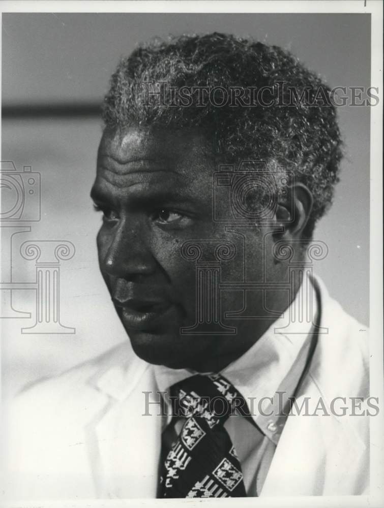 1977 Press Photo Ossie Davis actor stars in &quot;Billy: Portrait of a Street Kid.&quot;- Historic Images