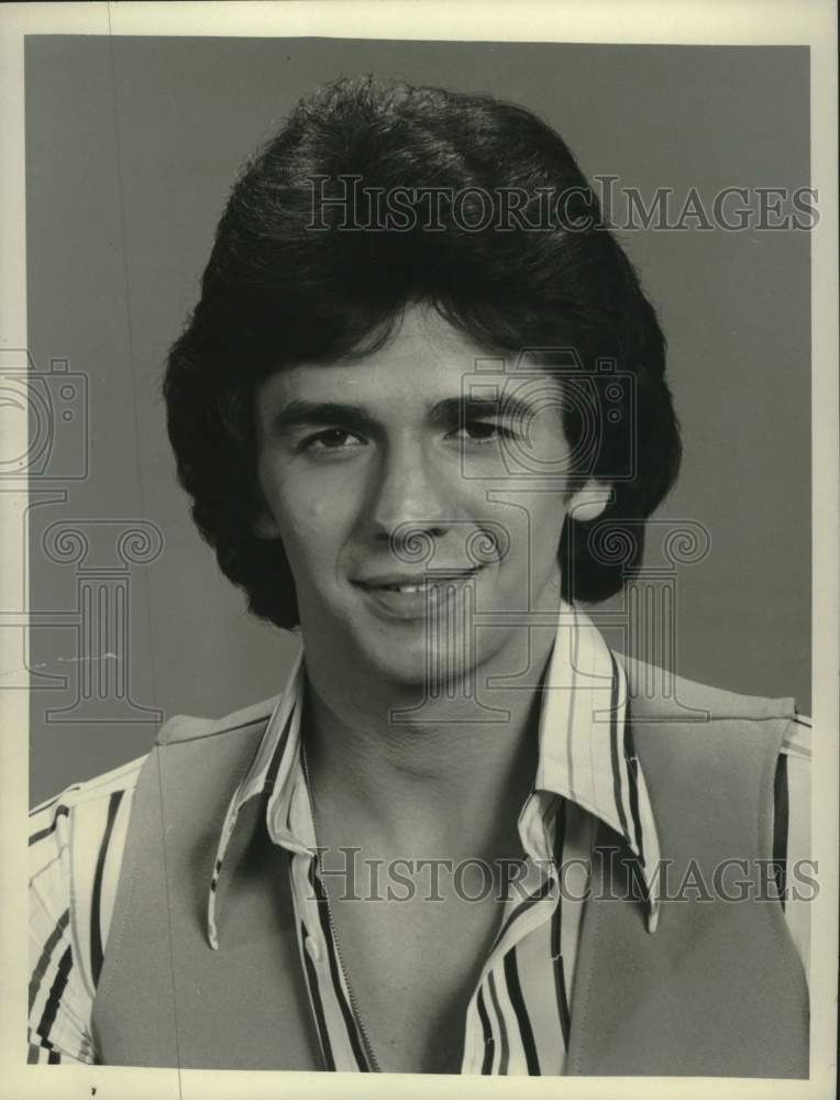 1980 Press Photo Adrian Zmed stars in "Flatbush," a comedy on CBS Television.- Historic Images