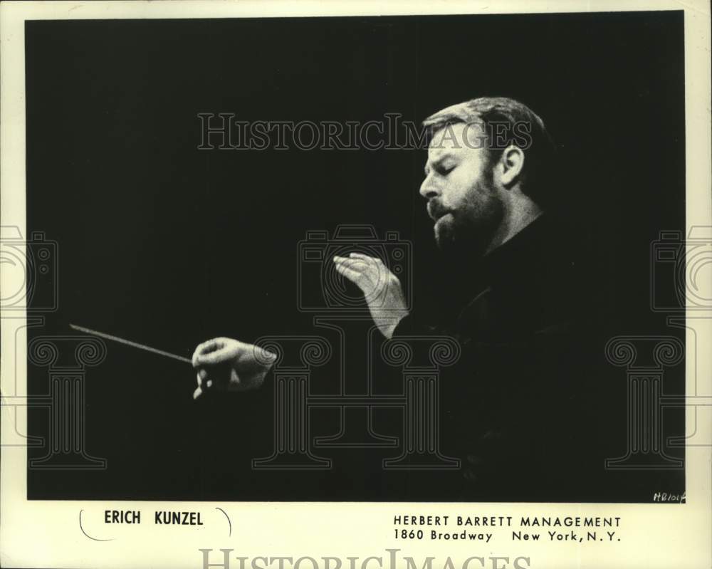 1977 Press Photo Erich Kunzel, conductor - mjc41132- Historic Images