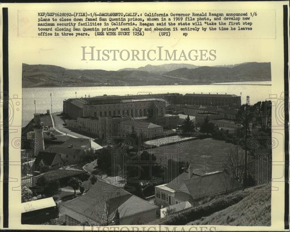 1969 Press Photo Aerial view of San Quentin prison, Sacramento, California