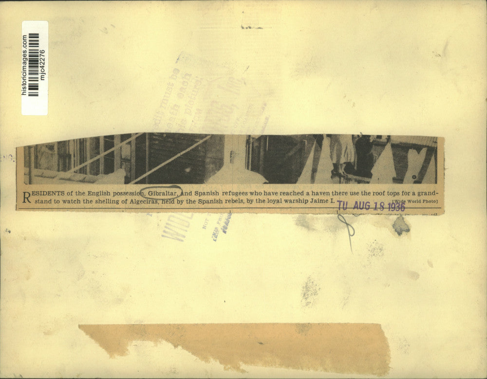 1936 Press Photo People on Gibraltar Watch Shelling of Algeciras From Roof Tops