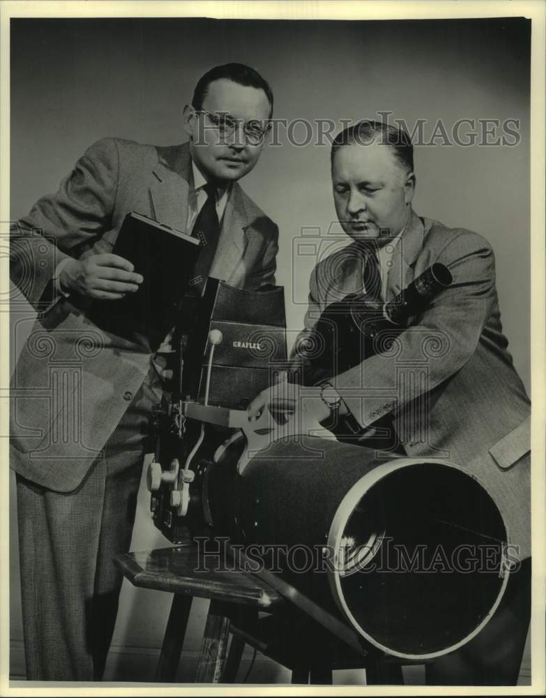 1987 Press Photo Milwaukee Journal Sentinel Employees with equipment - mje00268- Historic Images