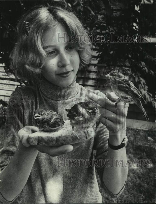 1974 Press Photo Milwaukee Journal Newsgirl Margaret Pagac - mje00285