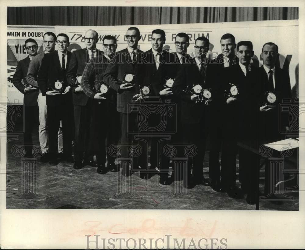 1965 Press Photo Milwaukee Journal State Delivery Drivers being honored- Historic Images