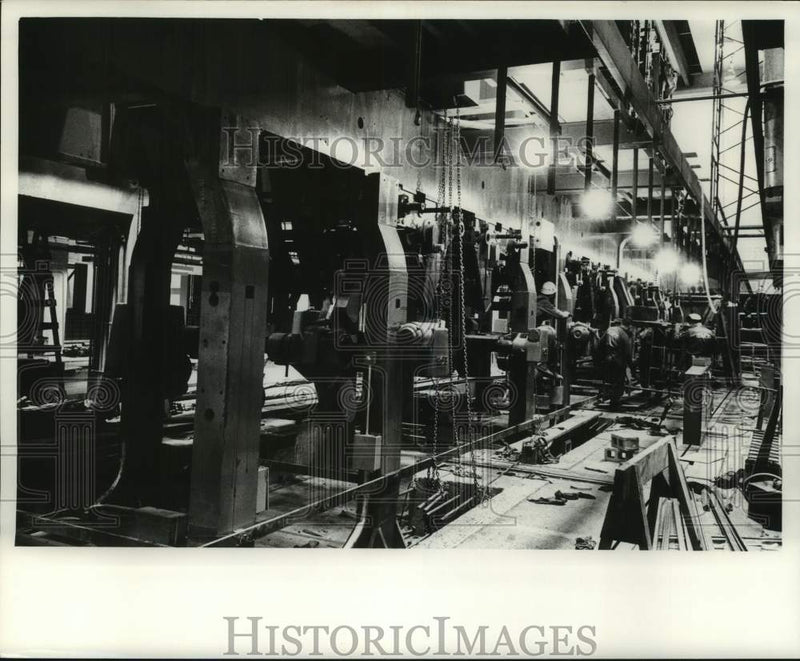 Load image into Gallery viewer, 1961 Press Photo New Presses at The Milwaukee Journal Press Room Department
