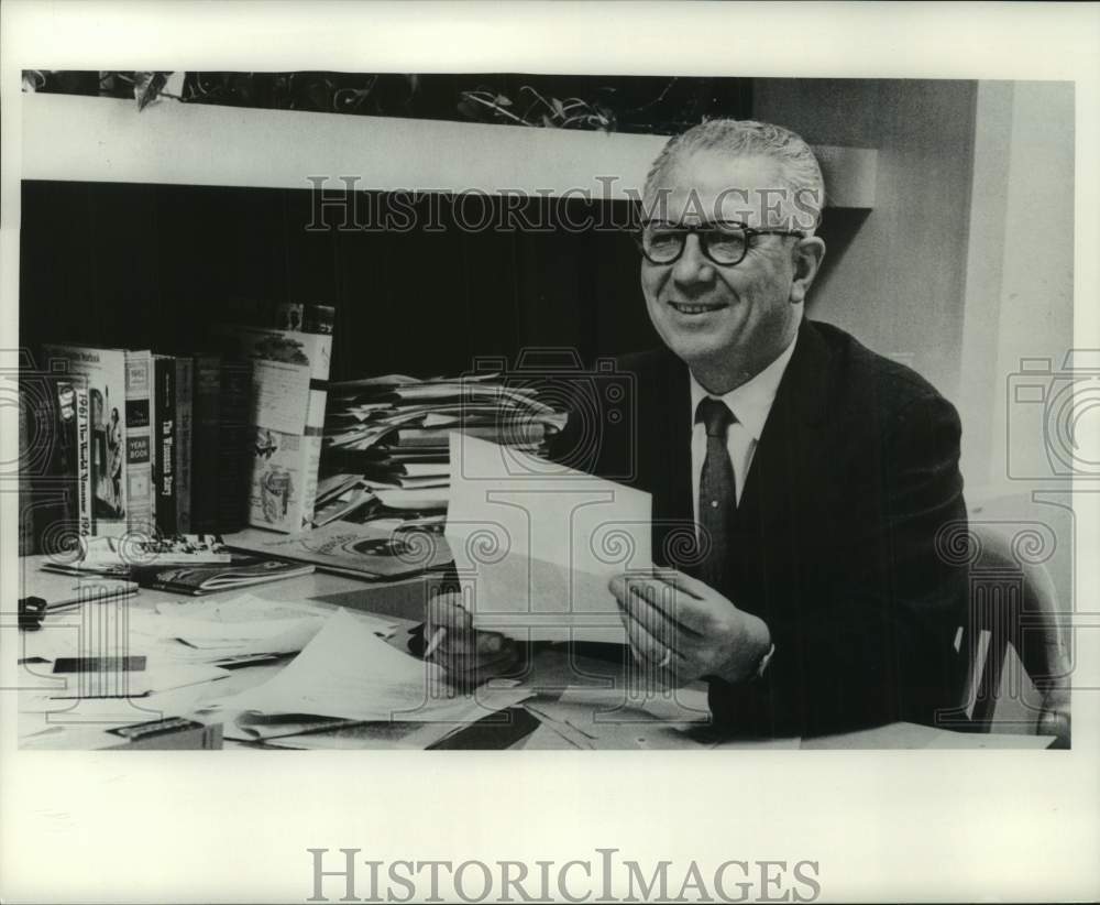 1972 Press Photo Arville Schaleben, Journal Executive - mje00730