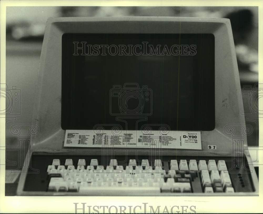 1981 Press Photo VDT Machine Milwaukee Journal Newsroom - mje00816- Historic Images