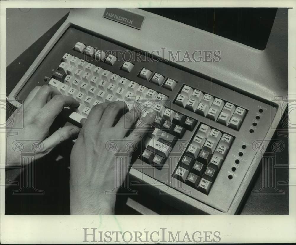 1976 Press Photo VDT Console in Milwaukee Journal News Department - mje00820- Historic Images