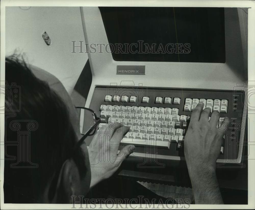 1976 Press Photo VDT Console in The Milwaukee Journal News Department- Historic Images