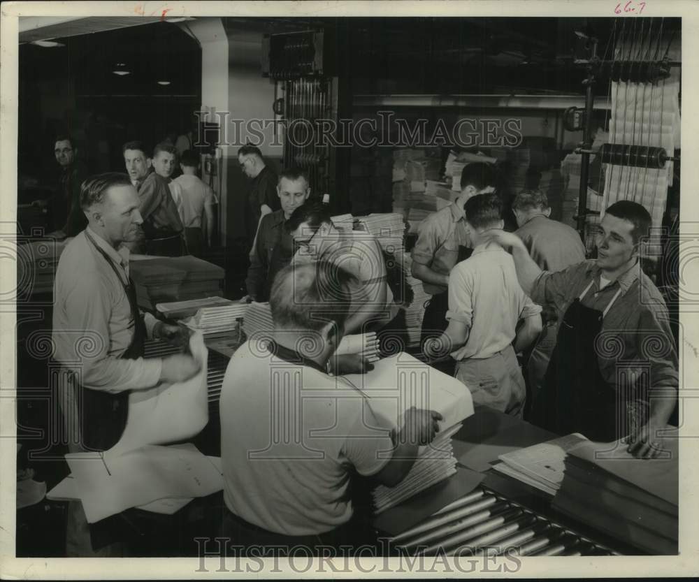 1953 Press Photo Employees in Milwaukee Journal Mail Room - mje00841- Historic Images