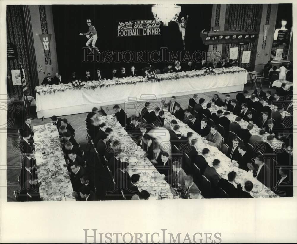 1964 Press Photo Milwaukee Journal All-Star High School Football Banquet- Historic Images