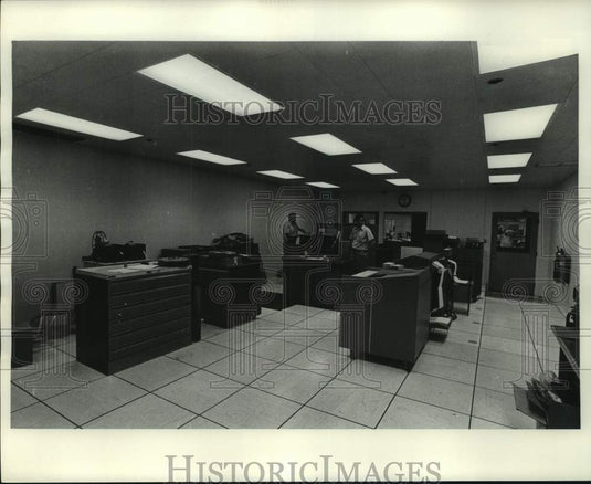 1973 Press Photo Workers in the Milwaukee Journal Composing Department, WI- Historic Images