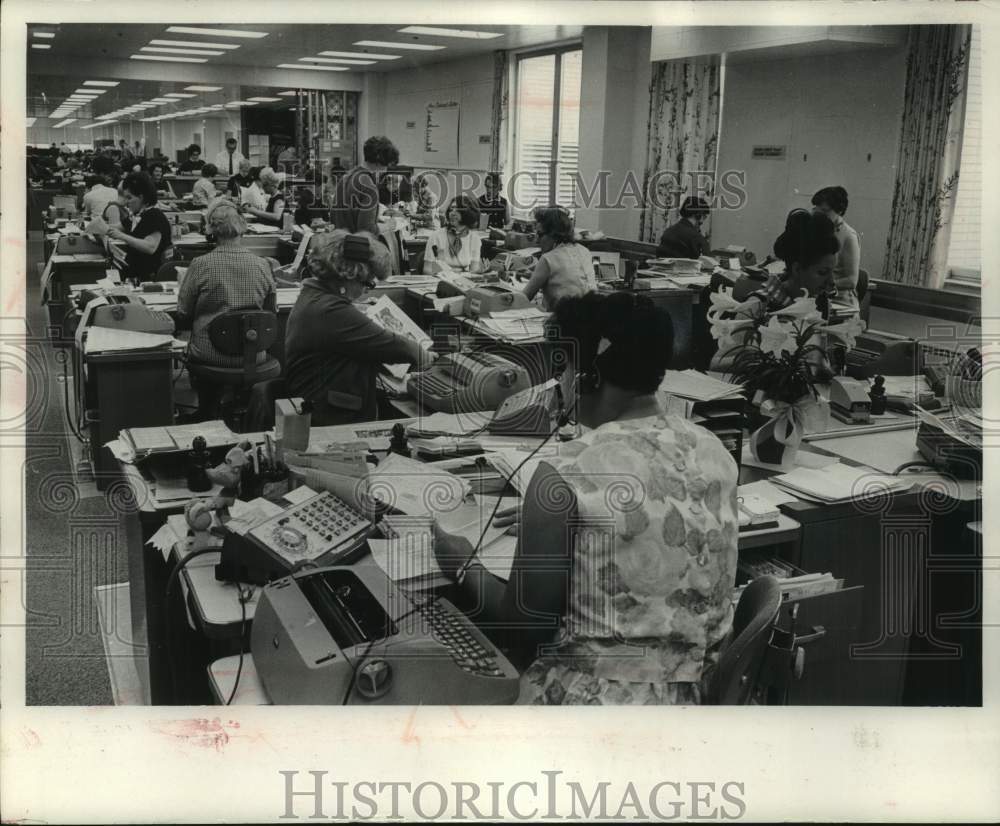 1969 Press Photo Milwaukee Journal Classified Advertising Department Saleswomen- Historic Images