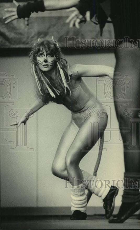 1983 Press Photo Marie Williams, Steppin' Cats Dance Ensemble, Peck Pavilion, WI- Historic Images