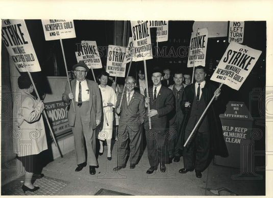 1962 Press Photo Union Group leaders, The Milwaukee Journal Sentinel's strike WI- Historic Images