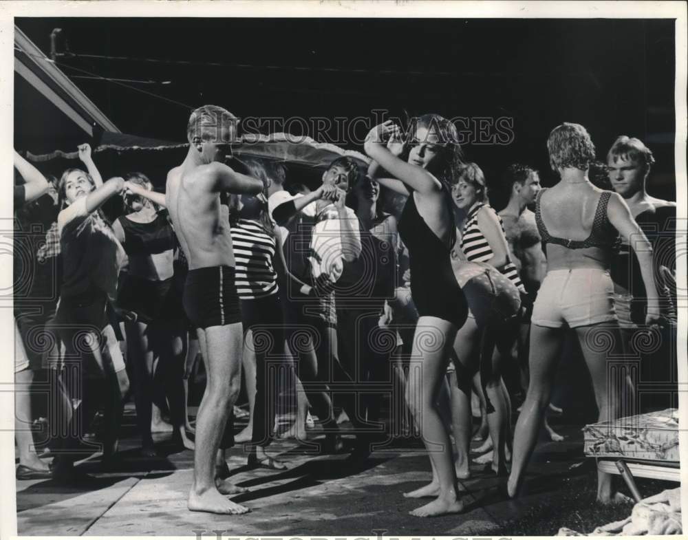 1965 Press Photo Milwaukee Sentinel Young America Week Dance - mje01688- Historic Images