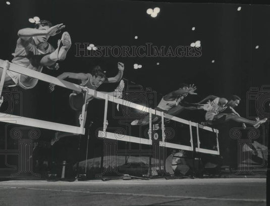 1969 Press Photo Milwaukee Journal Track Meet 50 Yard High Hurdles - mje01695