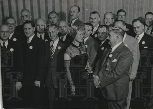 1949 Press Photo The Milwaukee Journal 25 Year Club Dinner - mje01711