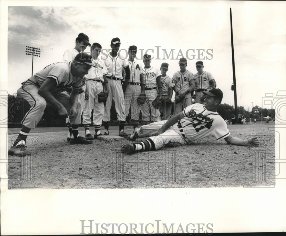 1963 Press Photo A. Pafko, Base sliding lesson, Braves Silver Slugger school, WI- Historic Images