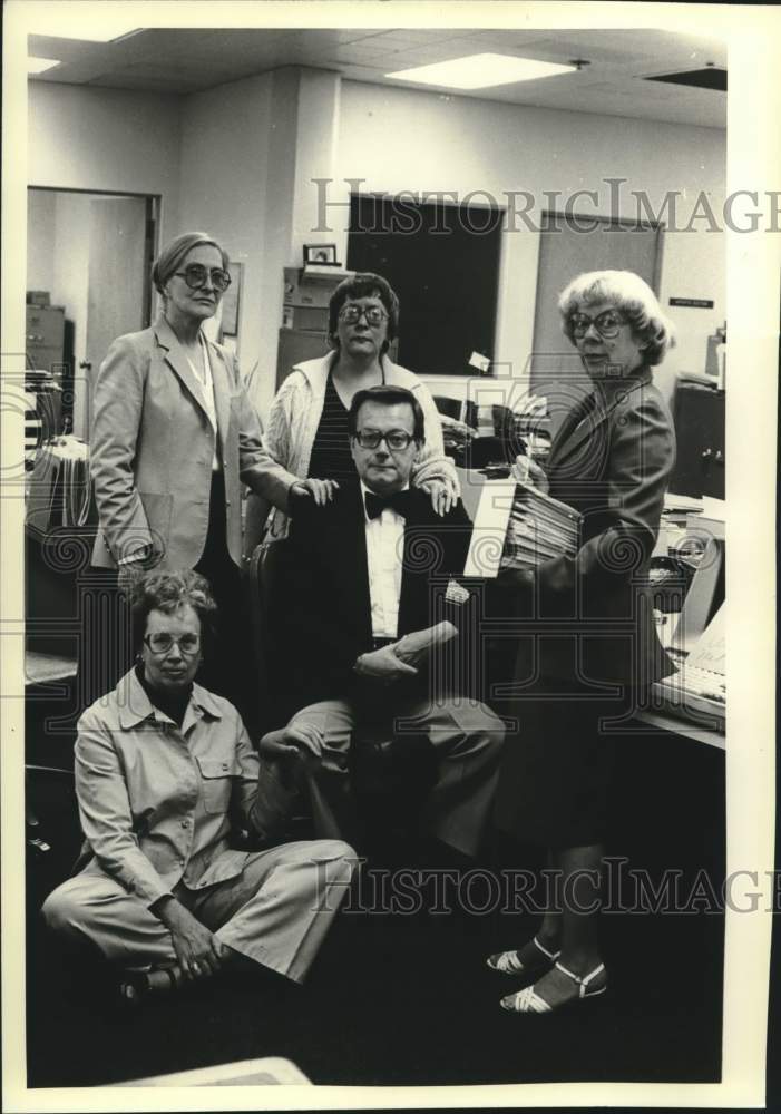 1981 Press Photo The Milwaukee Sentinel Trend Staff - mje01915- Historic Images