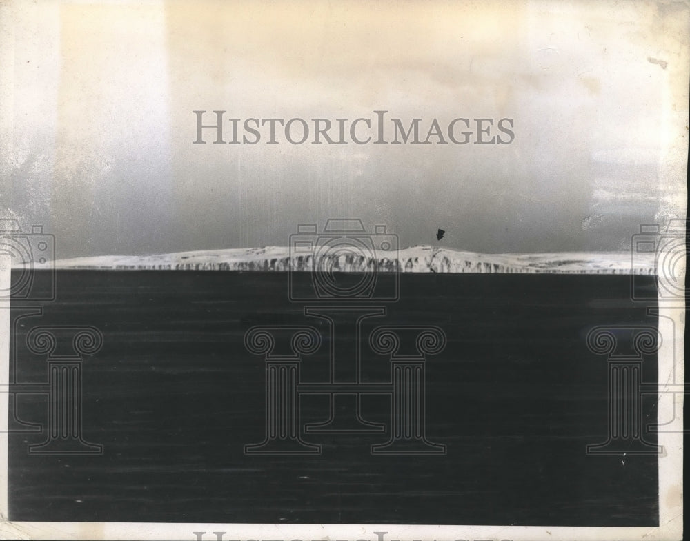 1943 Press Photo Cape Gris Nez lighthouse on the coast of France - mjm01808