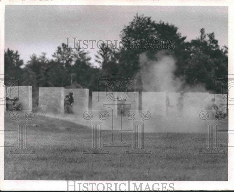 Load image into Gallery viewer, 1964 Press Photo Camp McCoy - Wisconsin National Guard in Training - mjm02867
