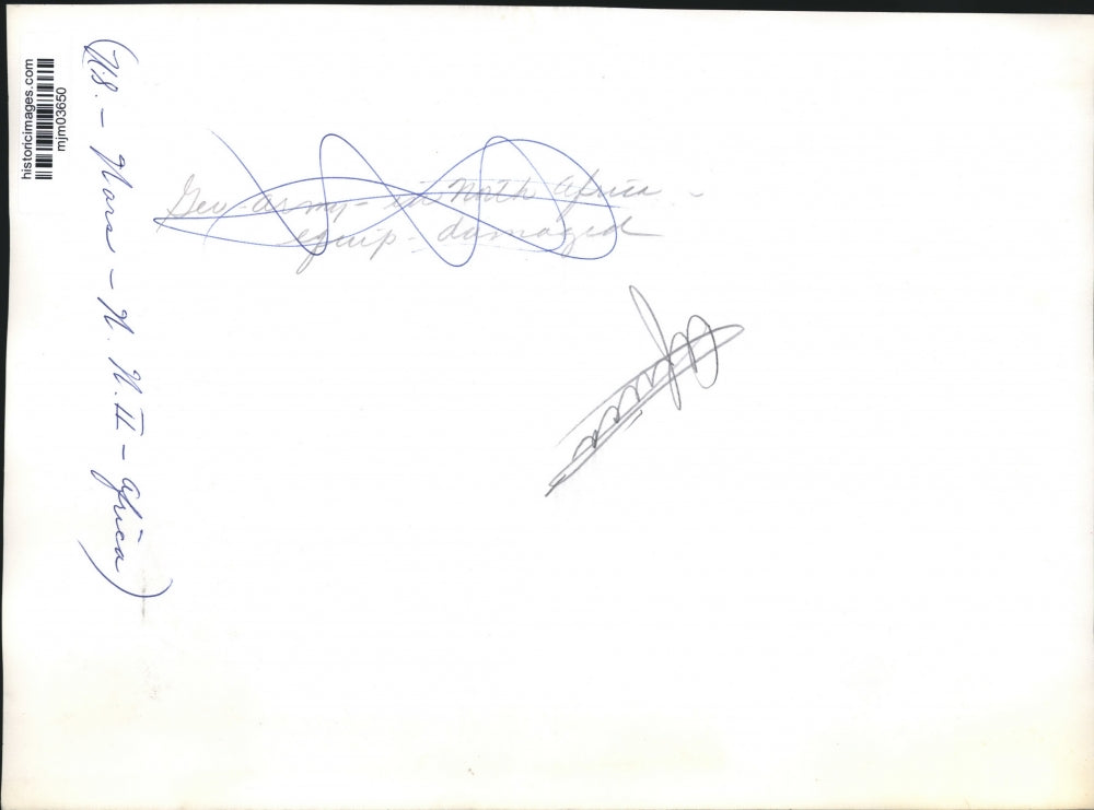 1942 Press Photo Abandoned tanks and vehicles in mud hole in Western Desert