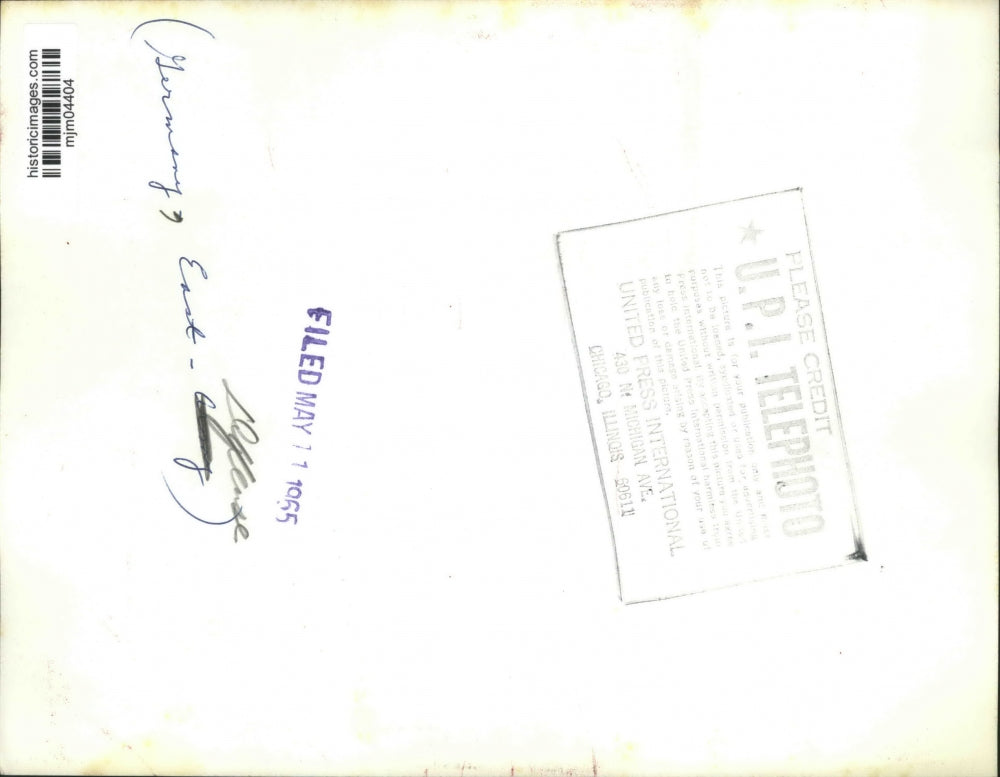 1965 Press Photo World War II - Soviet and German Premiers with Soldiers