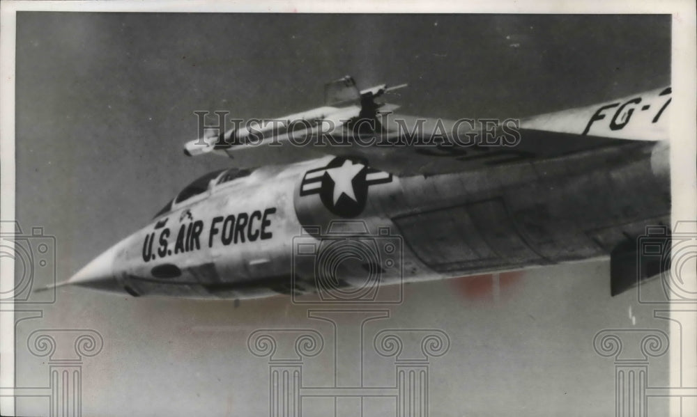 1961 Press Photo B-52 bomber accidentally shot down over mountains in New Mexico