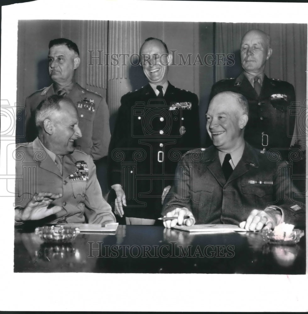 1951 Press Photo North Atlantic treating meeting with General Eisenhower, Paris