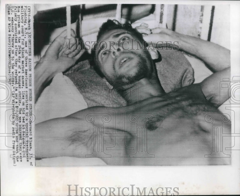 Load image into Gallery viewer, 1967 Press Photo Bernard Elman on Hunger Strike in Saigon Prison, Vietnam
