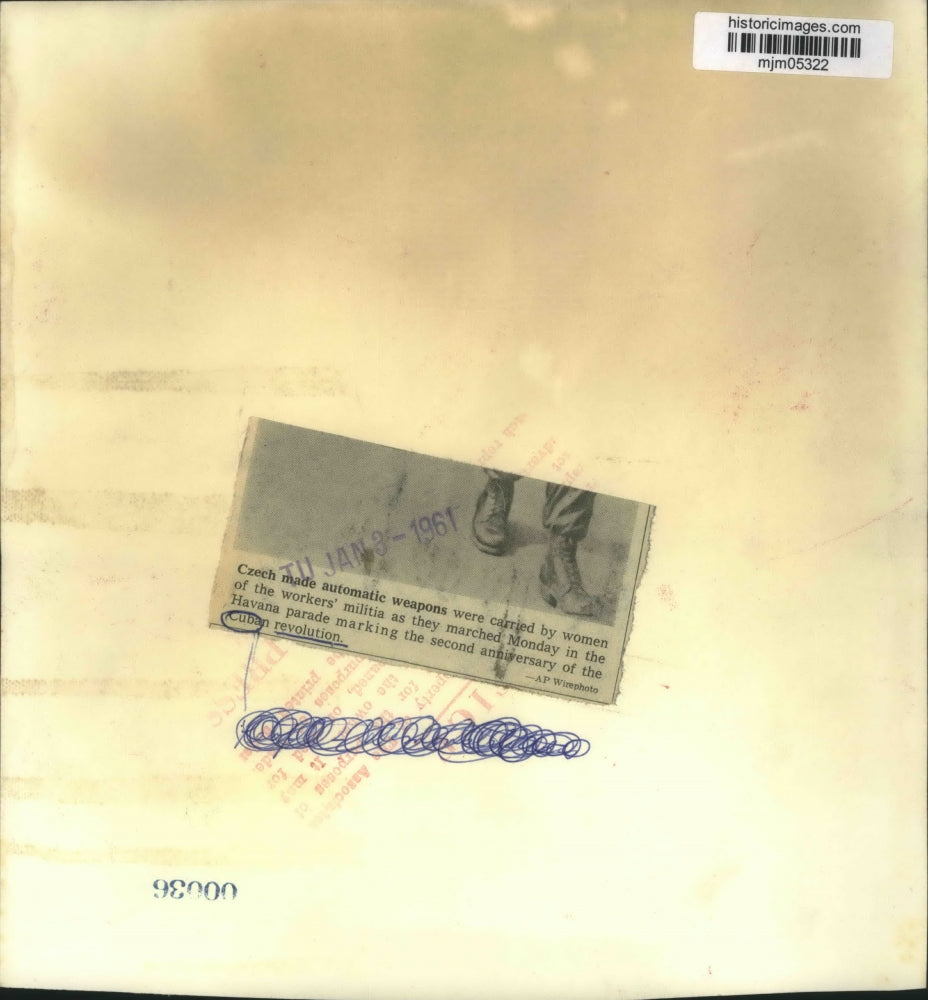 1961 Press Photo Militia women carrying weapons in Havana parade, Cuba