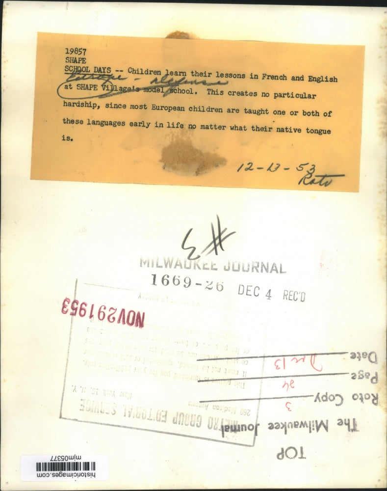 1953 Press Photo Children at SHAPE Village Model School, France - mjm05377