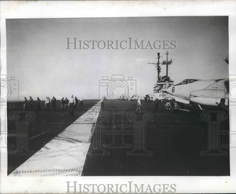 Load image into Gallery viewer, 1957 Press Photo U.S. Navy - Air Craft Carrier Forrestal, Mediterranean
