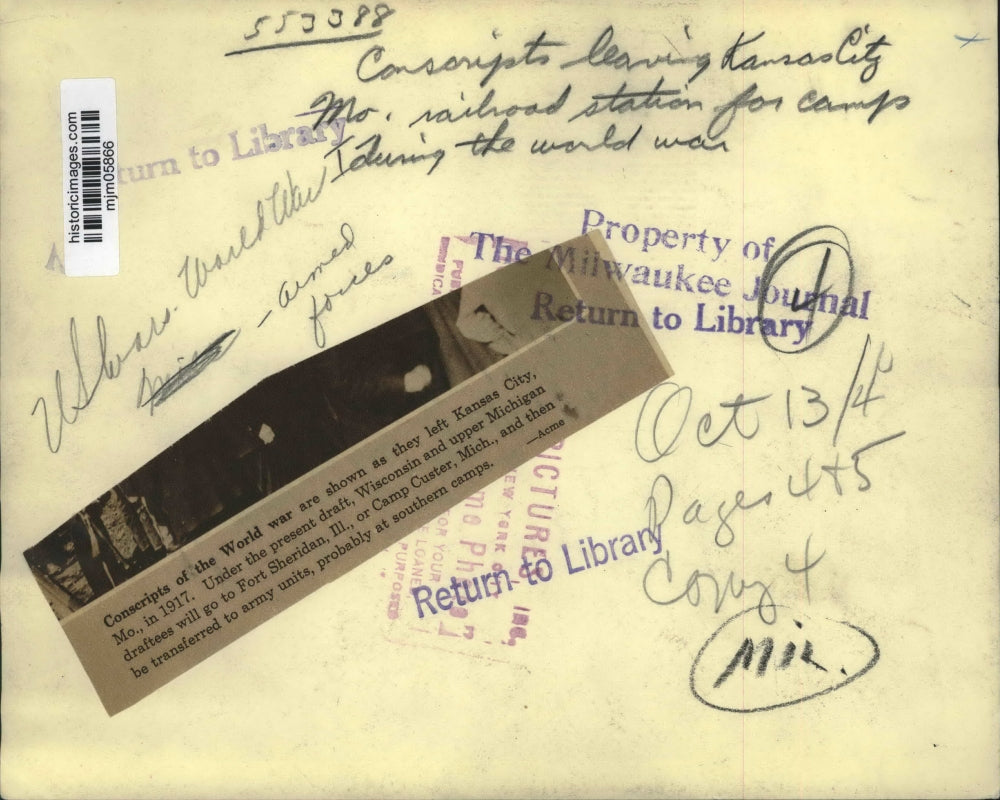 1917 Press Photo Conscripts leave Kansas City, Missouri for camp during the war