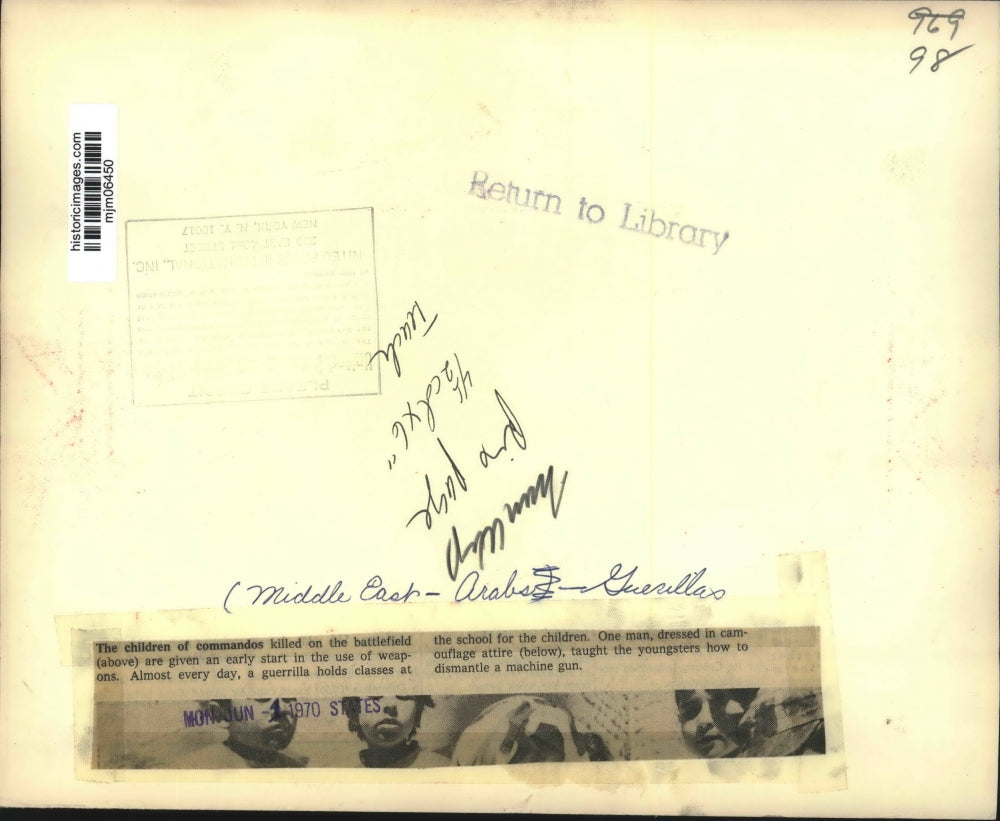 1970 Press Photo Children of Commandos Killed in Battle, with Guerrilla