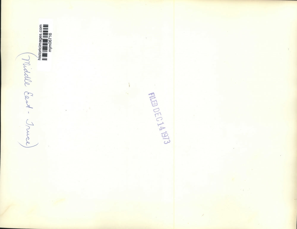 1973 Press Photo Israeli Soldiers Block Newsmen, Cairo-Suez Highway - mjm06716