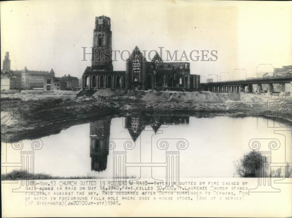 1940 Press Photo Rotterdam church gutted by fire caused by German bombs in raid
