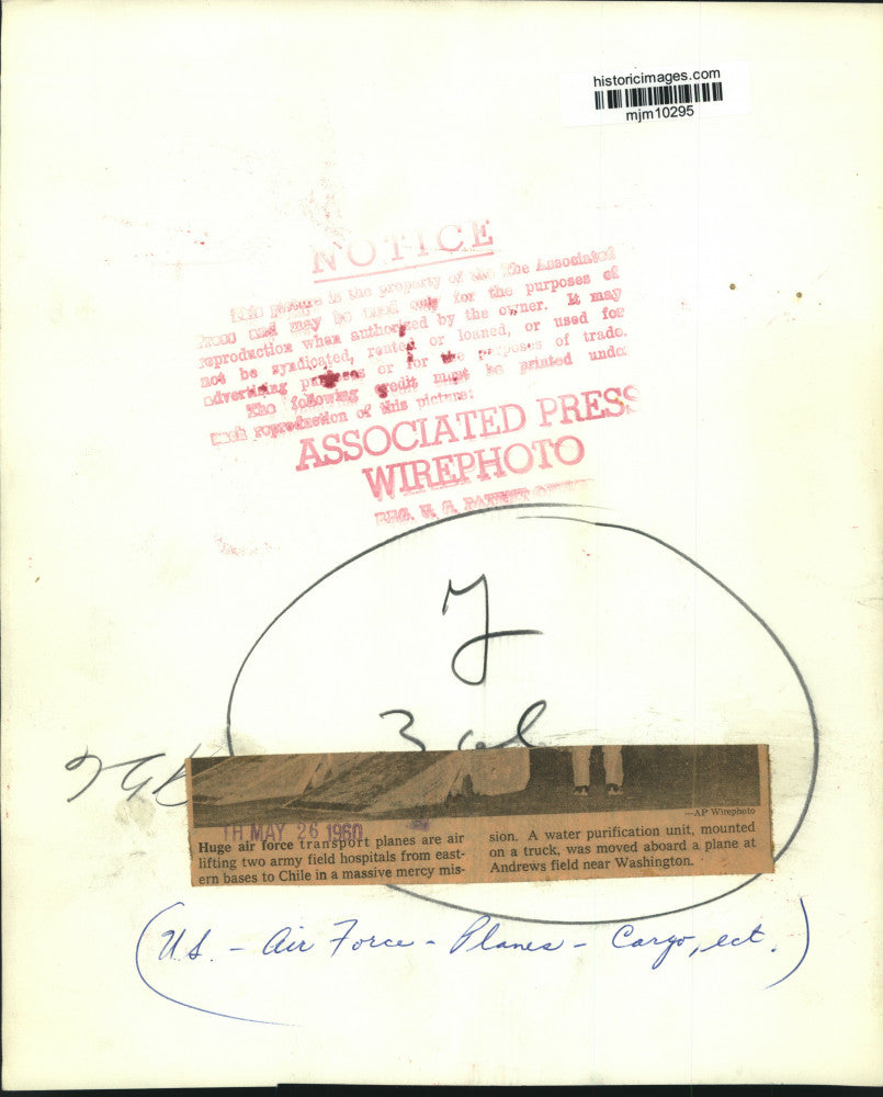 1960 Press Photo USAF Crew Load Water Purification Truck Aboard Transport Plane