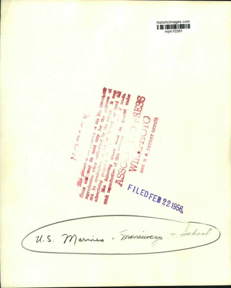 1956 Press Photo U.S. marines conduct maneuvers at Mt. Sirubachi - mjm10391