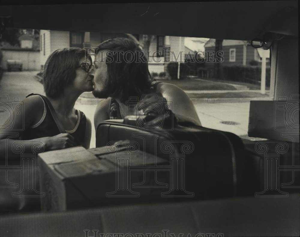 1975 Press Photo Mary Ellen and Stanley Cukrowski, Milwaukee, Wisconsin