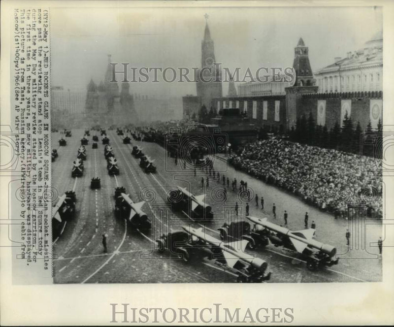 Load image into Gallery viewer, 1966 Press Photo Russian rockets pass through Red Square during May Day parade
