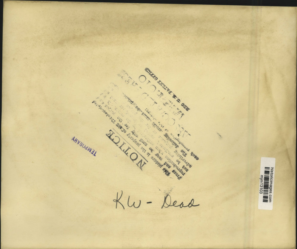 1950 Press Photo Caskets of dead from Korean war lowered from ship in Seattle.