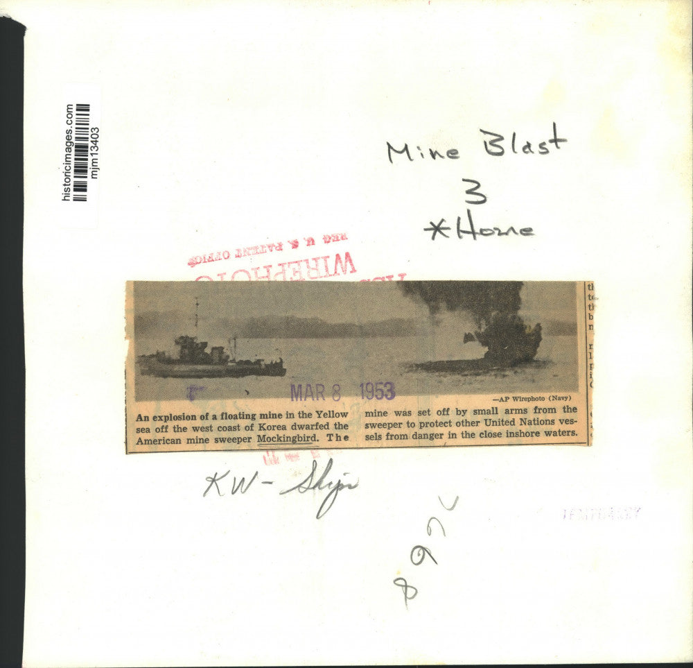 1953 Press Photo US mine sweeper "Mockingbird" detonates mine, Yellow sea, Korea