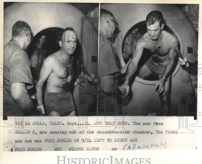 Load image into Gallery viewer, 1965 Press Photo Fred Johler &amp; Wilbur Eaton of Navy's Sealab II in California
